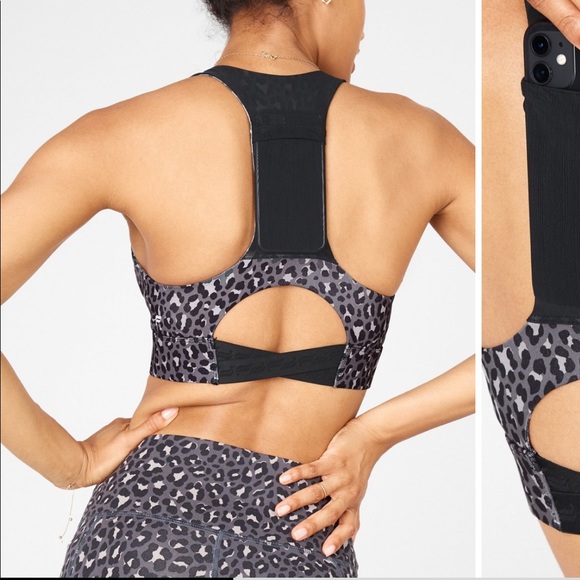 Fabletics On-the-Go Leopard Sports Bra Small - Picture 3 of 7